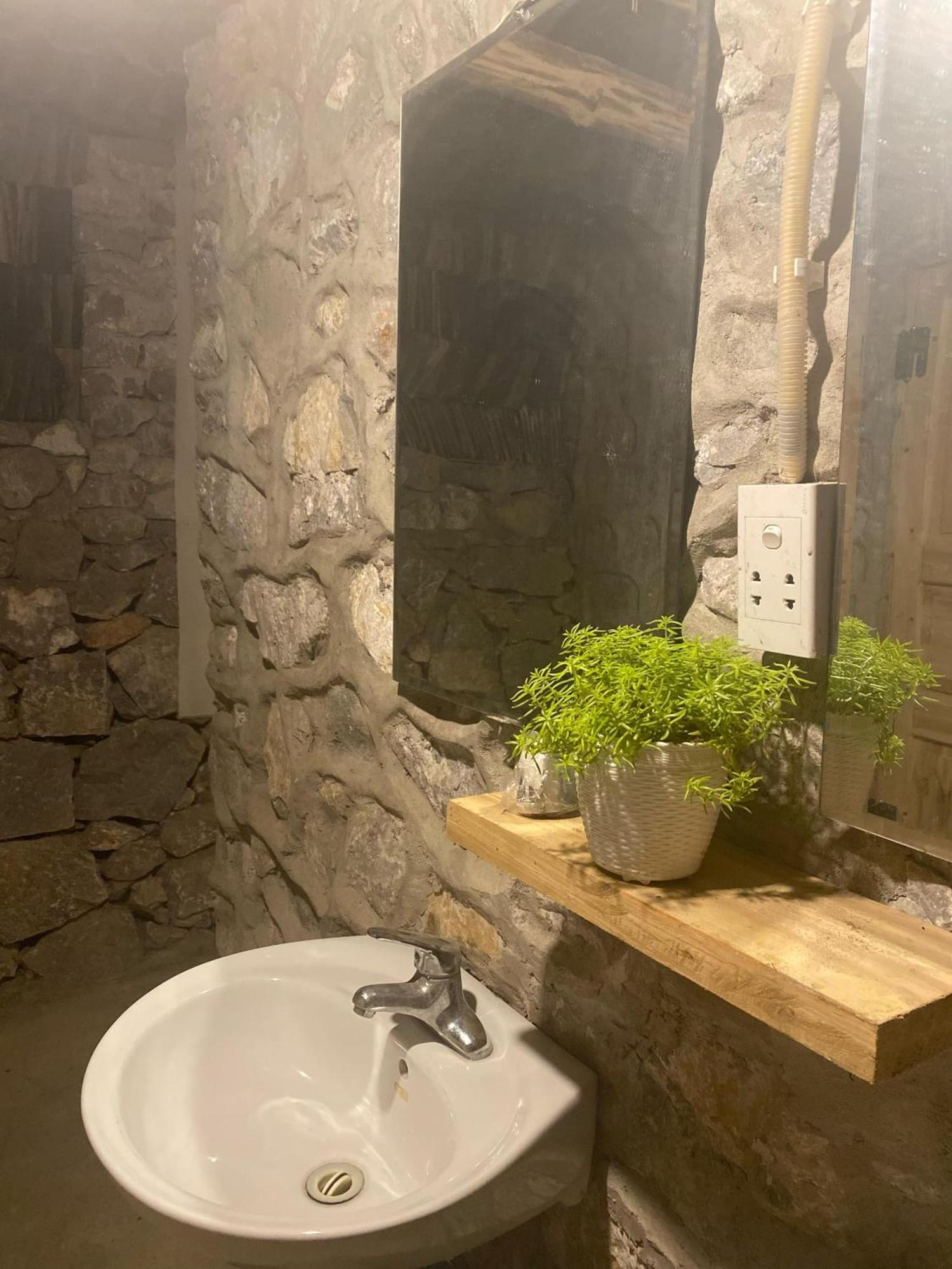 Le Petit Home Dong Van  Extérieur photo